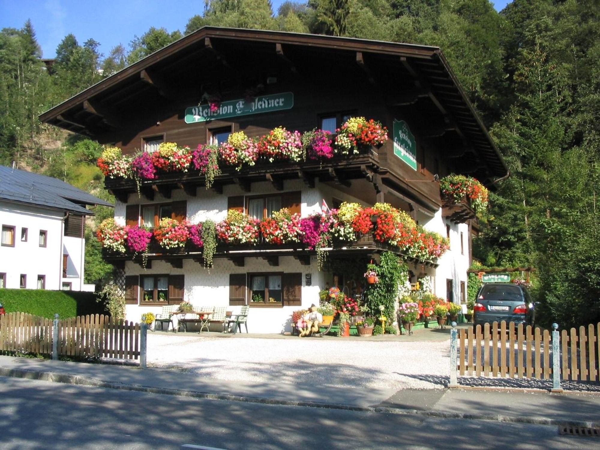 Apartment In Saalbach Hinterglemm Near Ski Area Bagian luar foto
